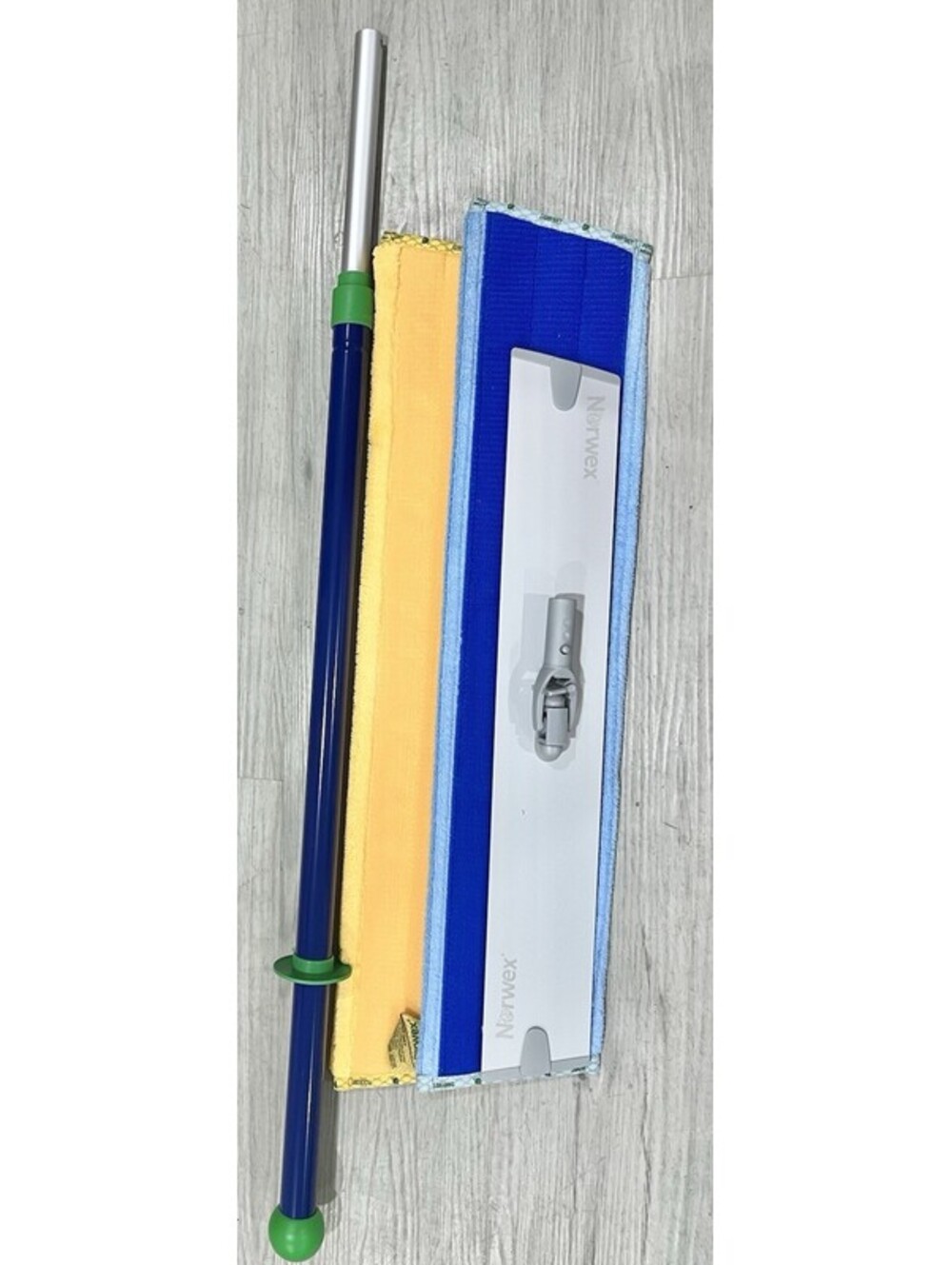 NEW Norwex  Superior XL Mop System Extra Parse Yellow Blue Dry And Wet